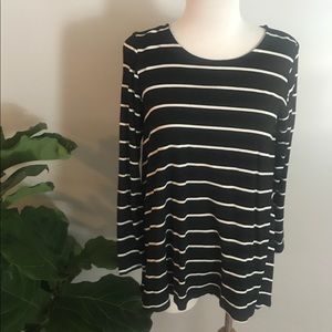 Anthropologie B&W Stripe Swing Top Small NWT